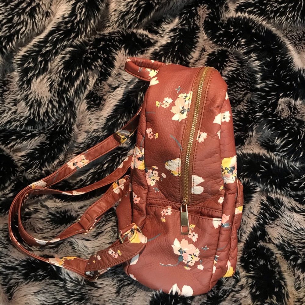 🌺Mini peony 🎒 - Picture 2 of 2